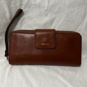 Fossil wallet